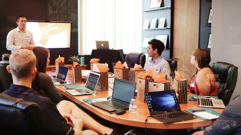 Motijheel SEO company presenting a search strategy to a commercial client